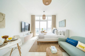 Airstay - Tranquil Studio - Golf Course Views - Monthly Offer Available